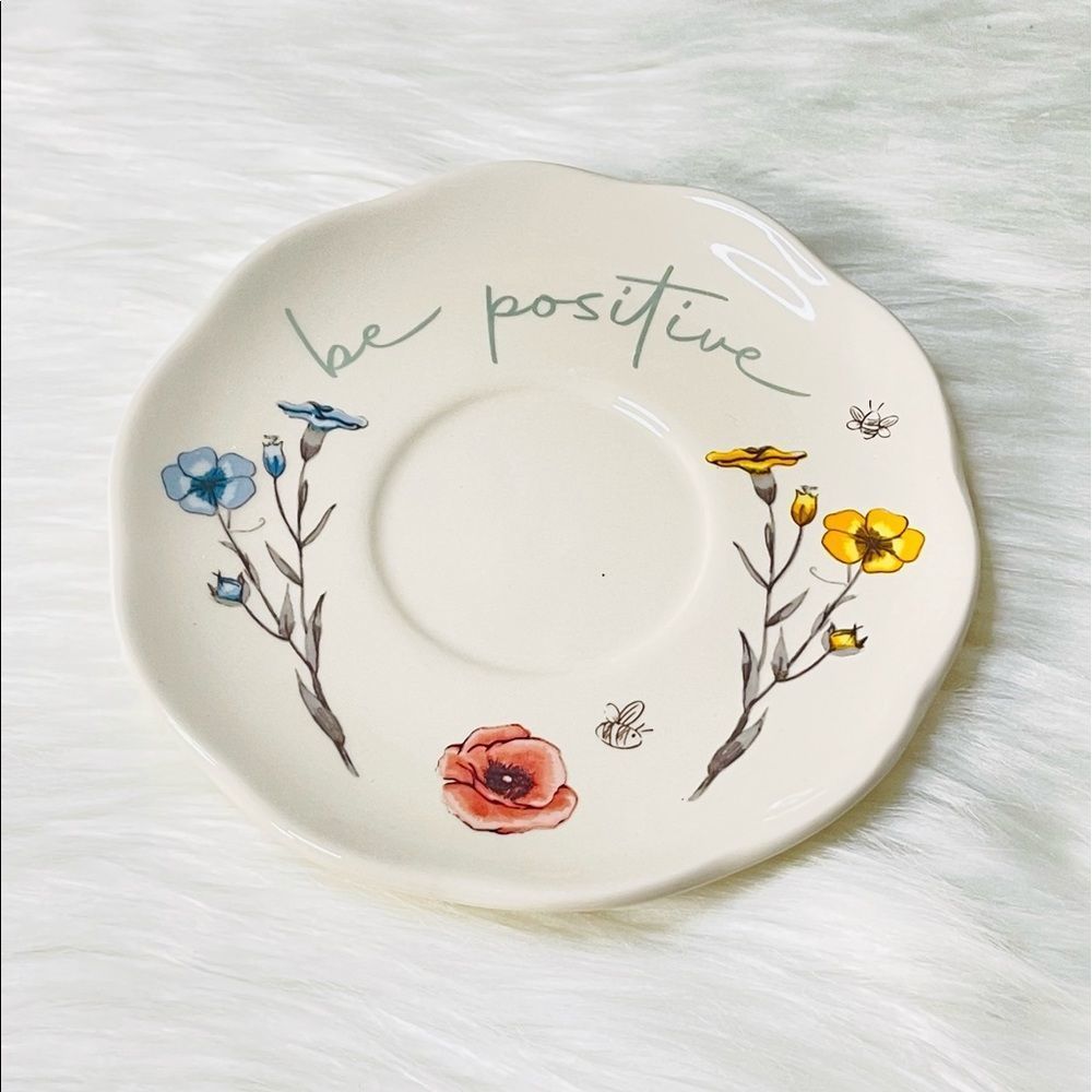 Winnie Pooh Cup & Saucer - Picture 5 of 12